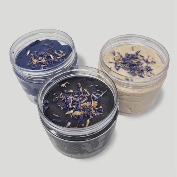 Mängutainas Kolmes Lipuvärvis